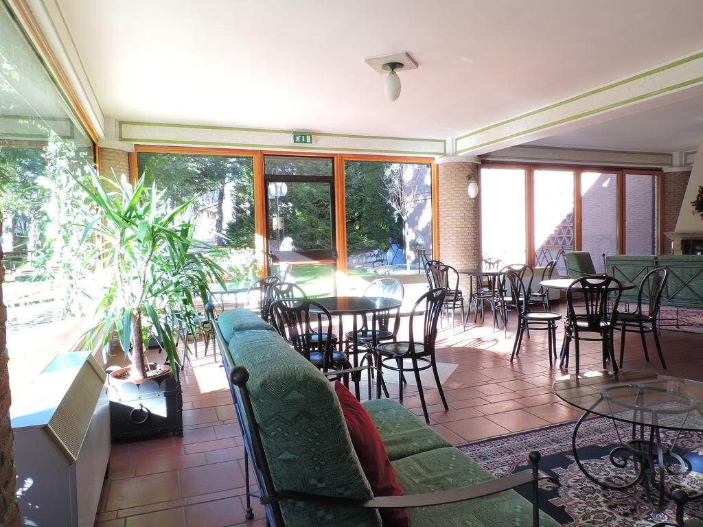 פסקאסרולי Lh Albergo Il Picchio מראה חיצוני תמונה