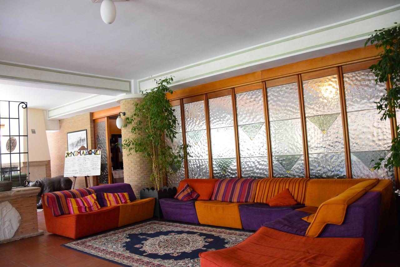 פסקאסרולי Lh Albergo Il Picchio מראה חיצוני תמונה